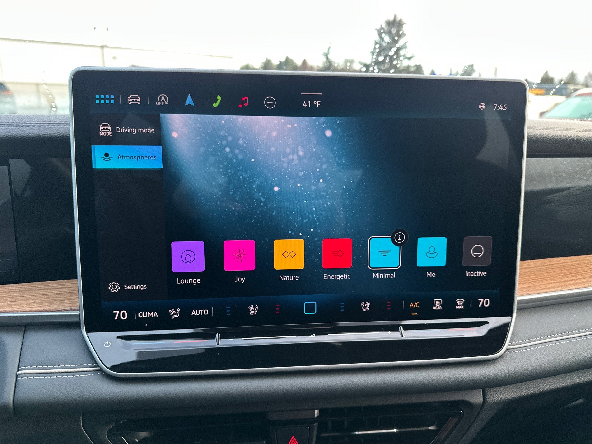 2025 Volkswagen Tiguan SEL R-Line