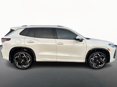 2025 Volkswagen Tiguan SEL R-Line