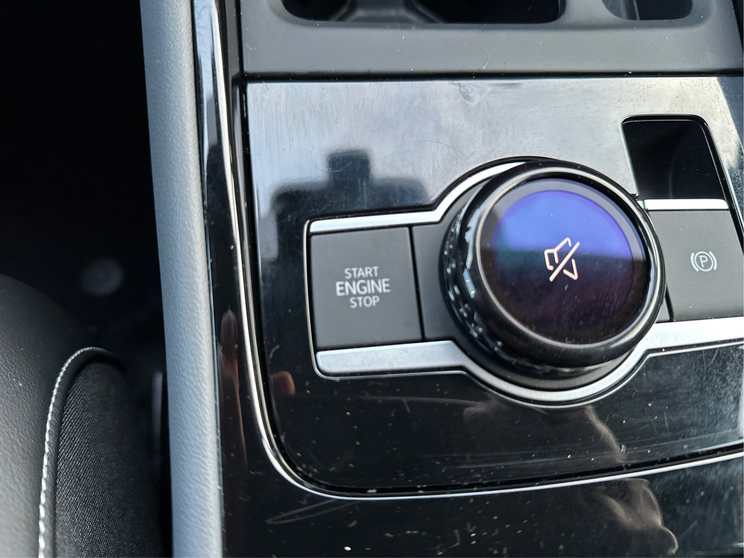 2025 Volkswagen Tiguan SEL R-Line