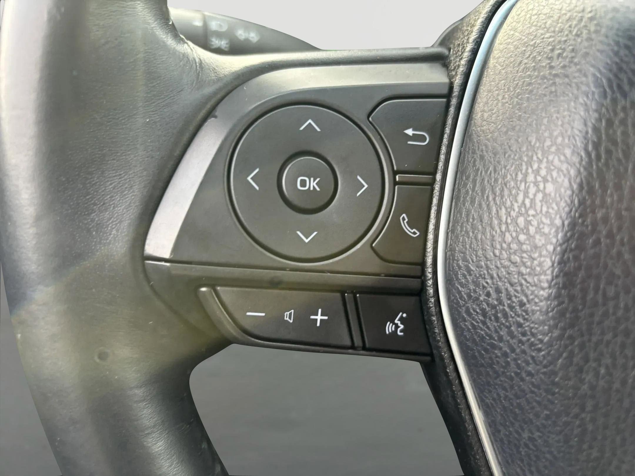 2018 Toyota Camry Hybrid SE