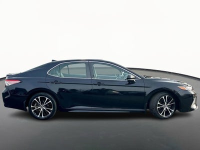 2018 Toyota Camry Hybrid SE