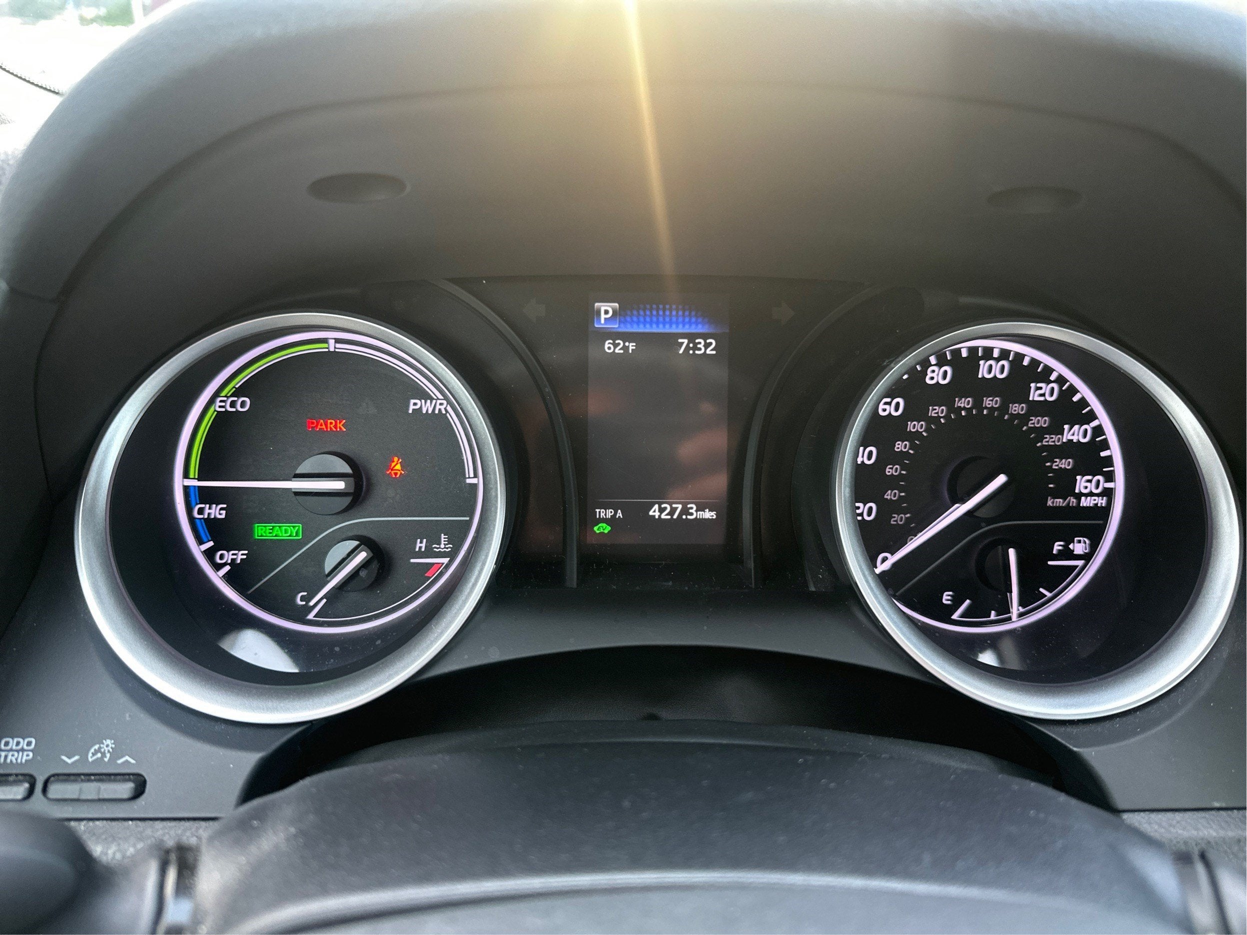 2023 Toyota Camry Hybrid LE