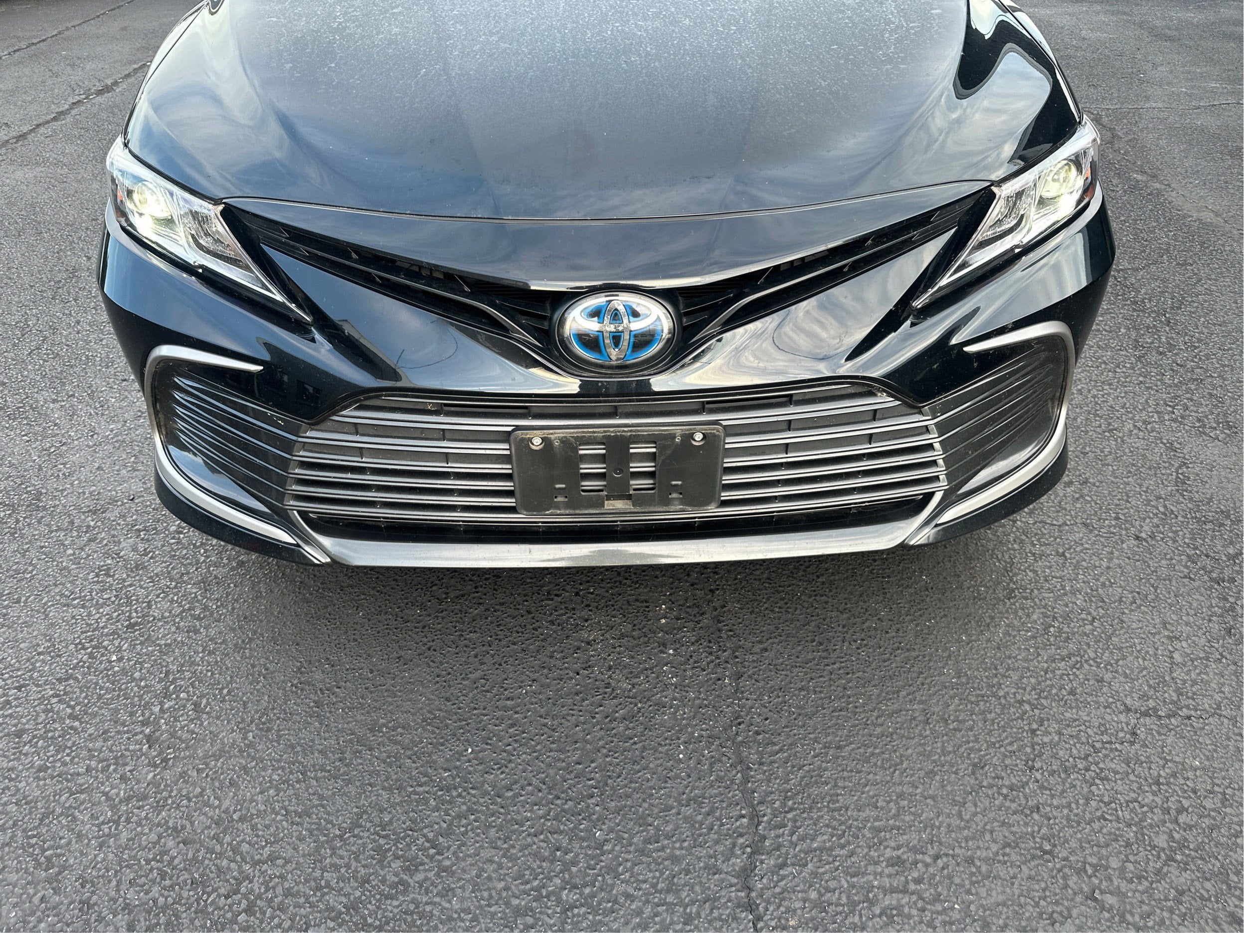 2023 Toyota Camry Hybrid LE