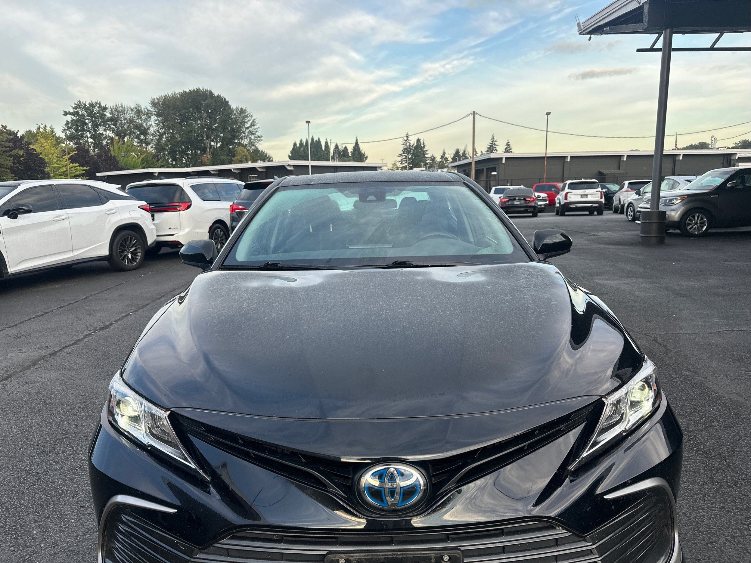 2023 Toyota Camry Hybrid LE