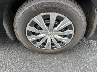 2023 Toyota Camry Hybrid LE