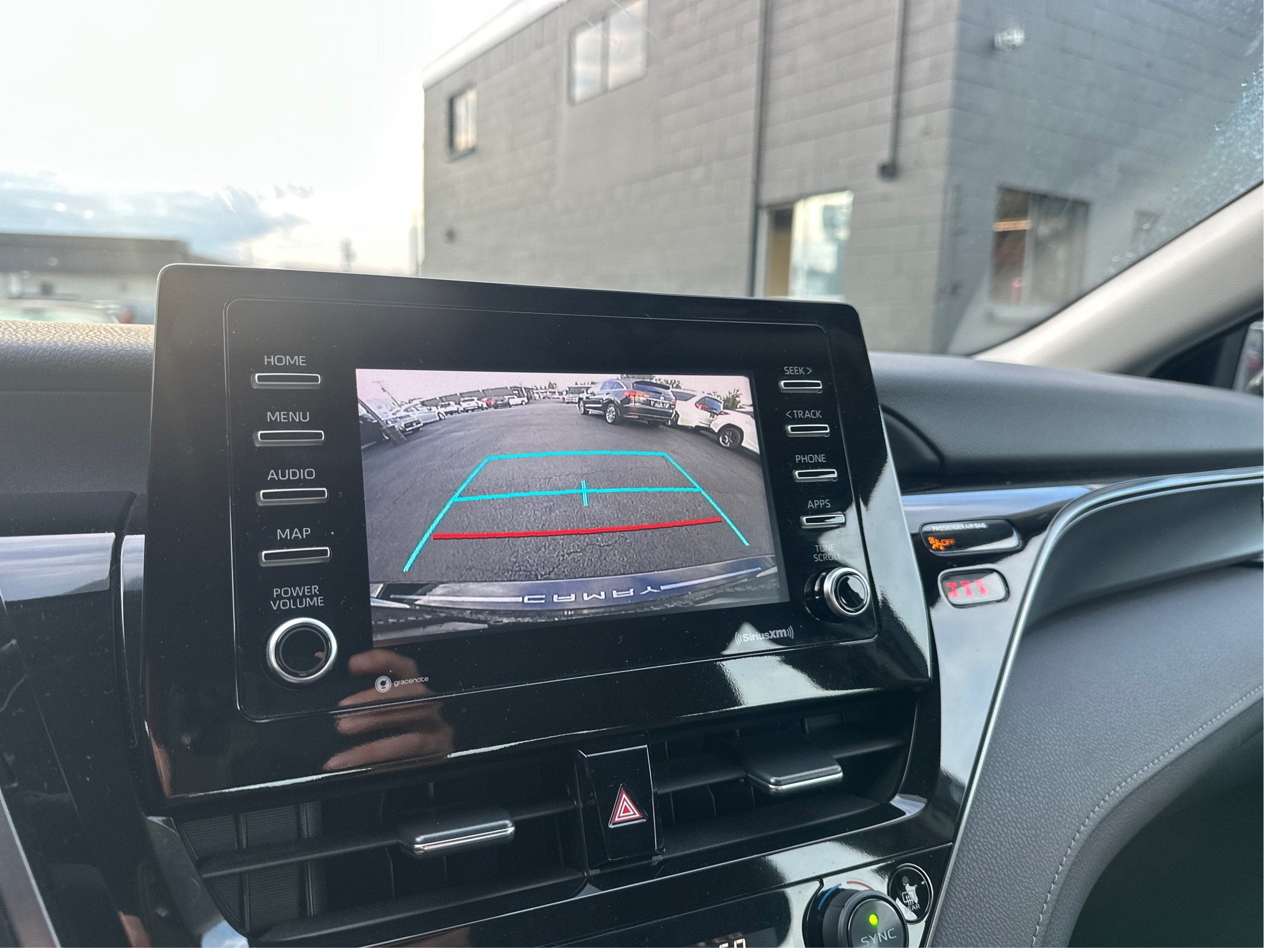 2023 Toyota Camry Hybrid LE