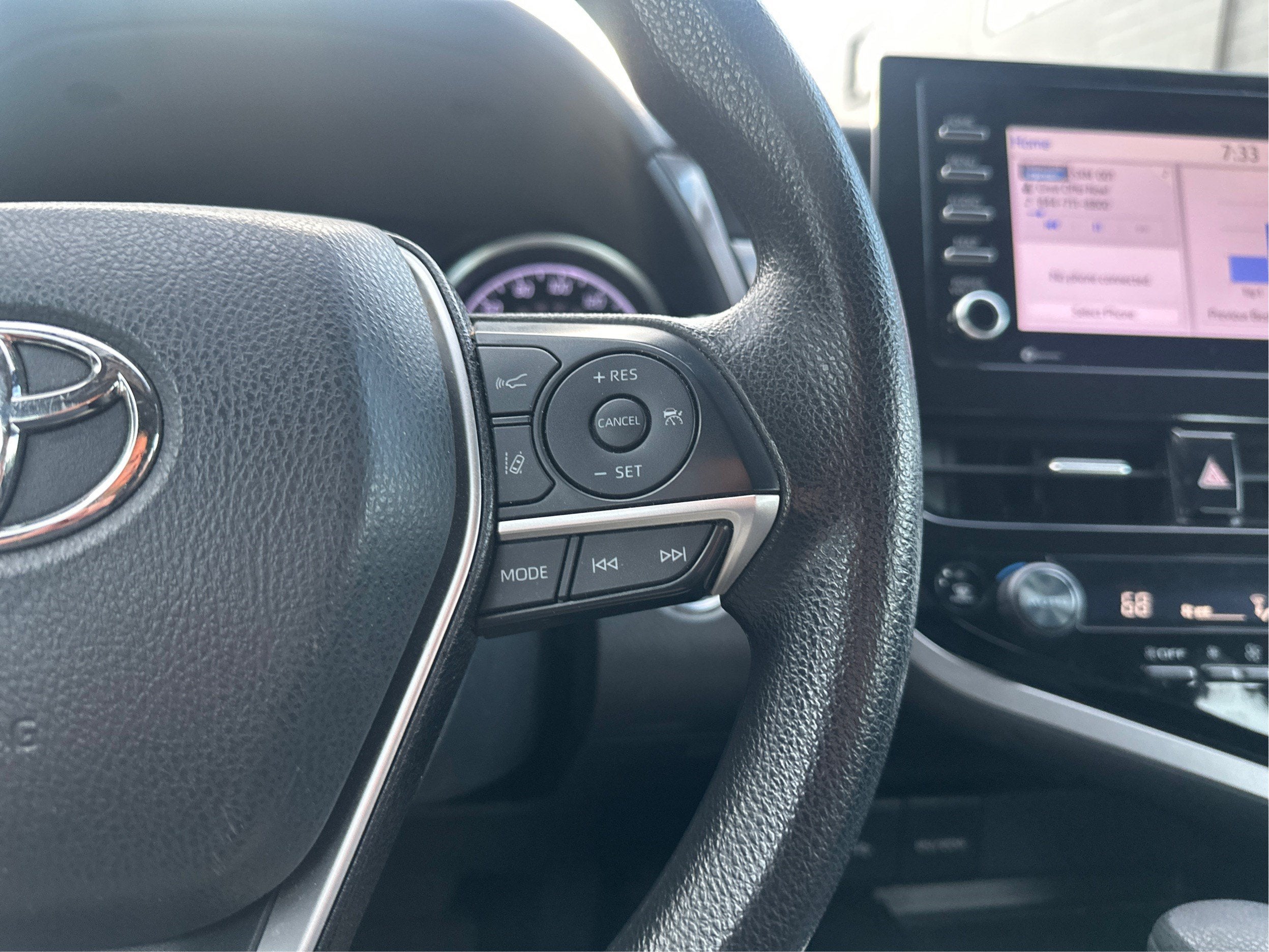 2023 Toyota Camry Hybrid LE