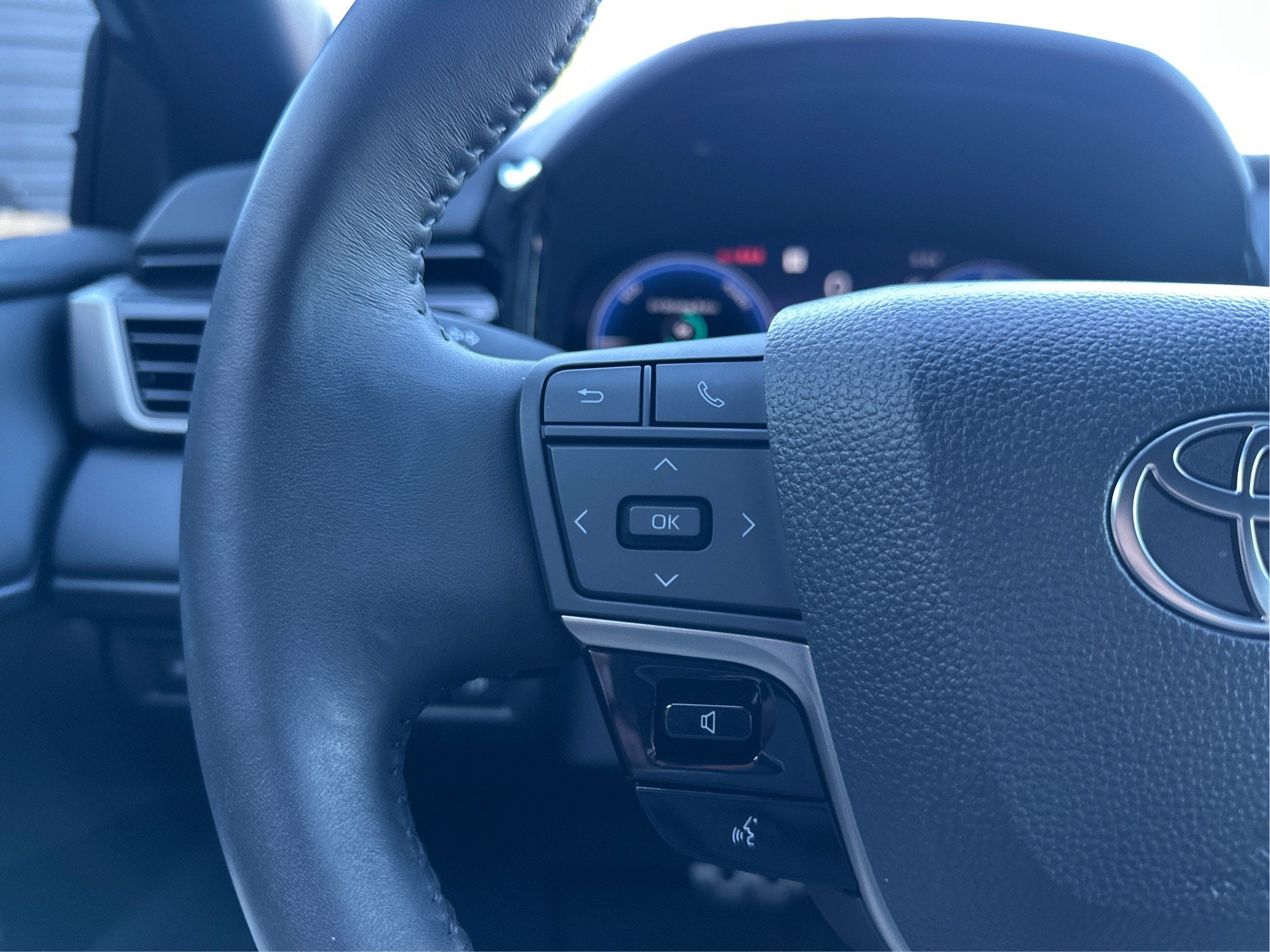 2025 Toyota Camry XSE Hybrid AWD