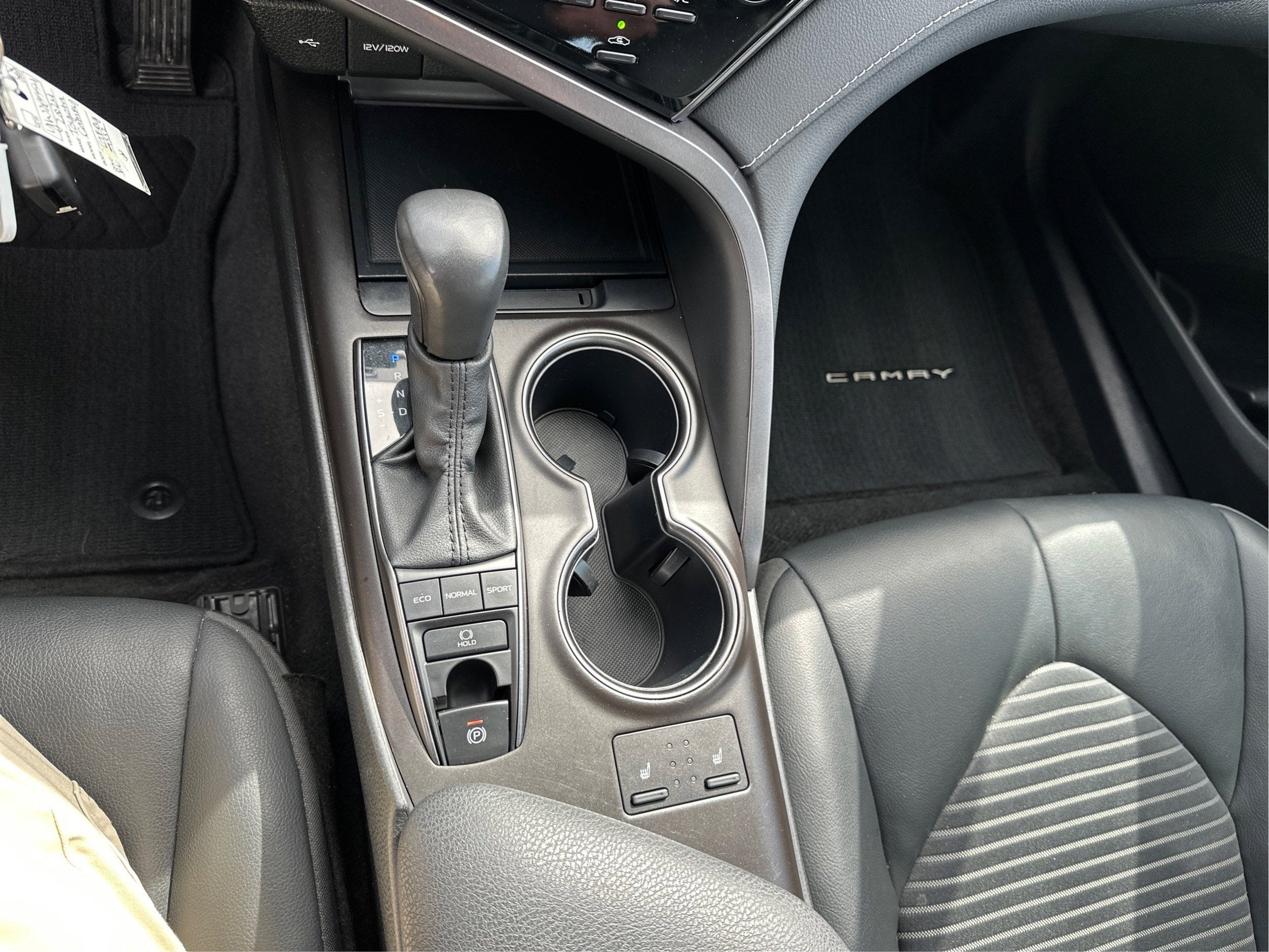 2024 Toyota Camry SE AWD