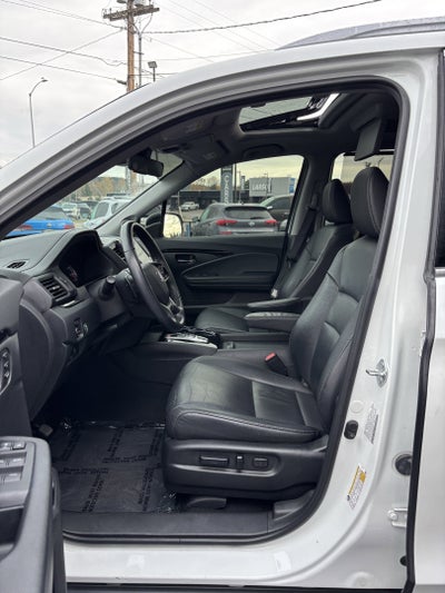 2022 Honda Pilot Touring 7-Passenger AWD