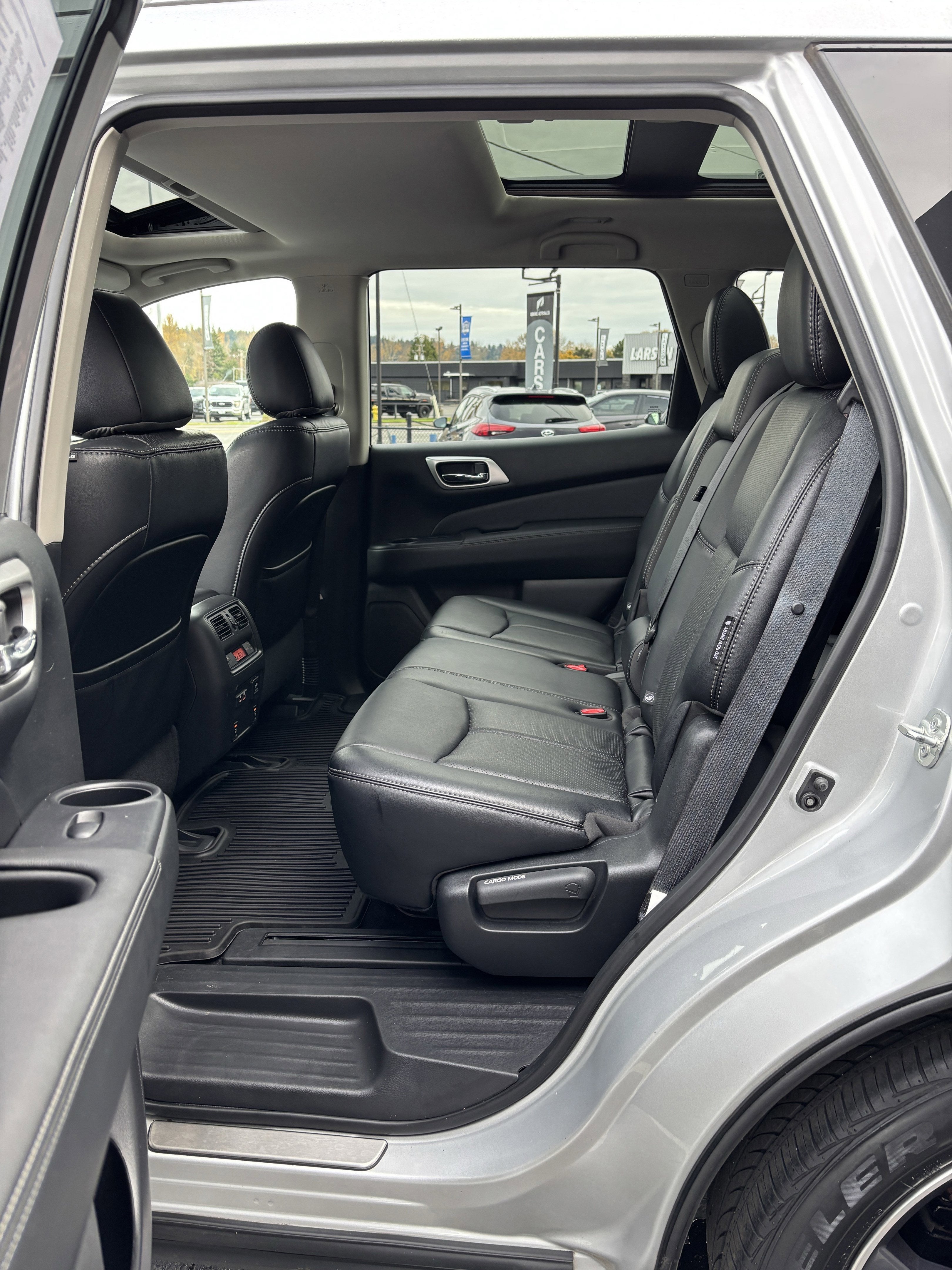 2019 Nissan Pathfinder Platinum 4WD