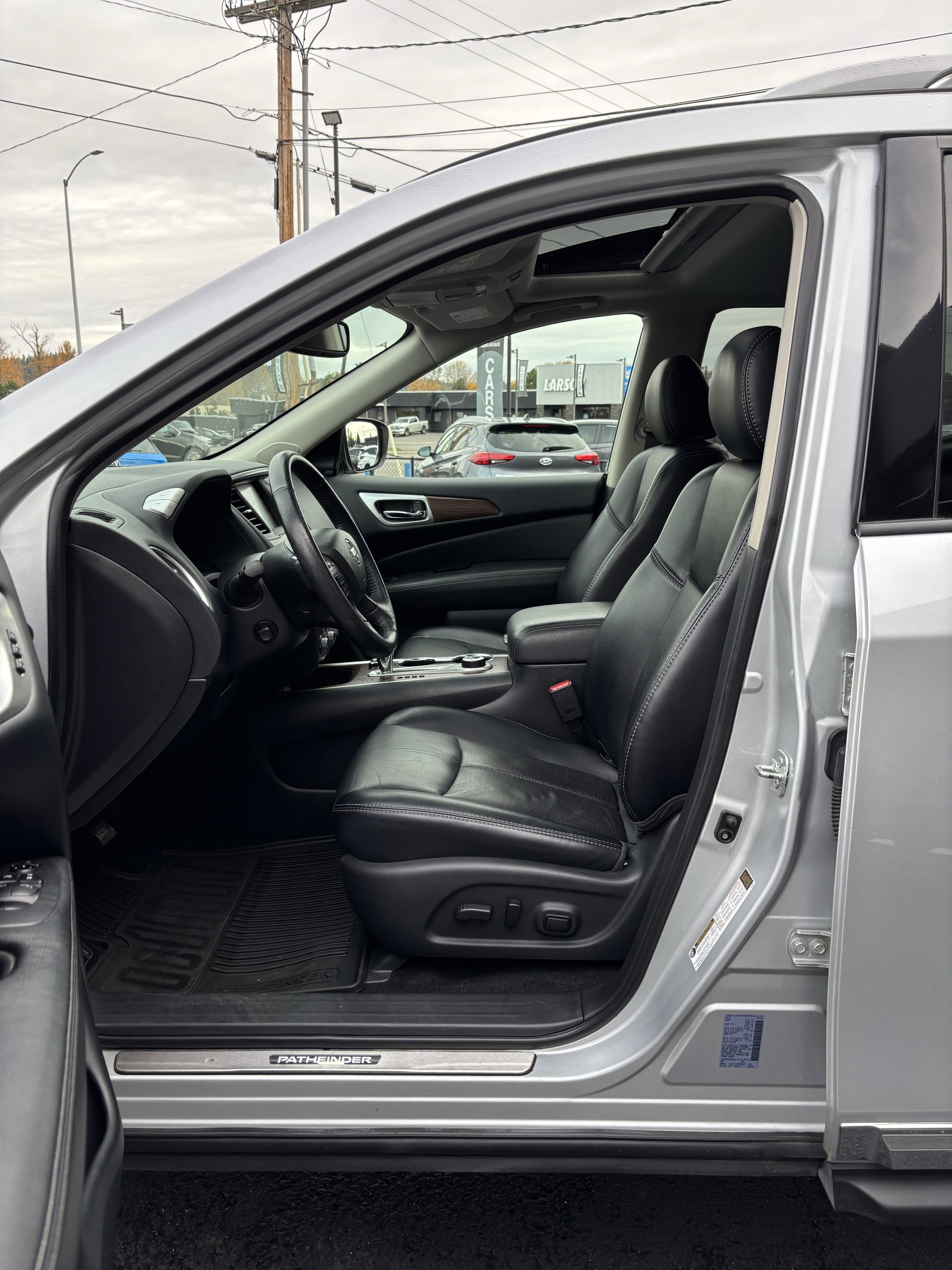 2019 Nissan Pathfinder Platinum 4WD