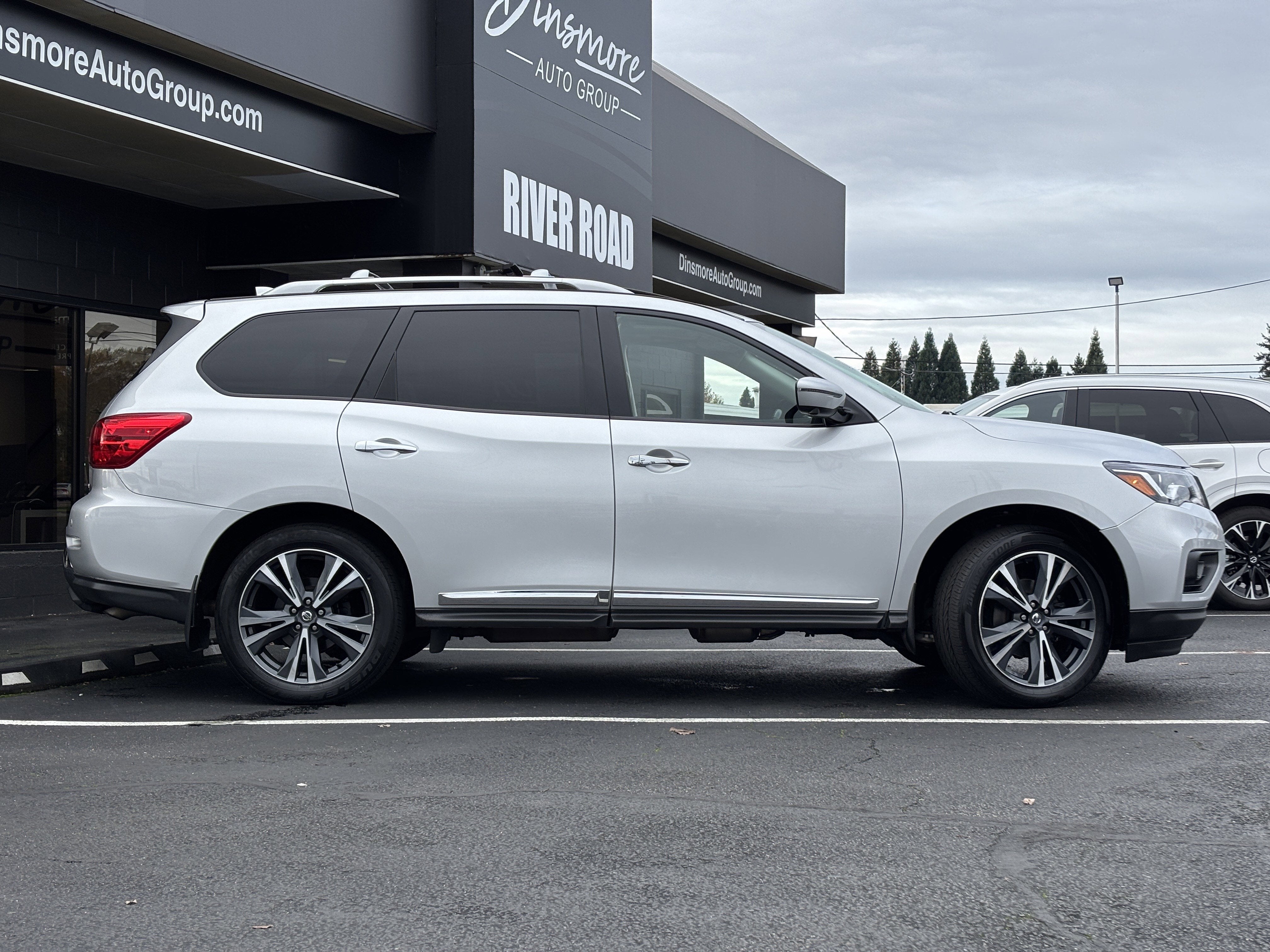 2019 Nissan Pathfinder Platinum 4WD