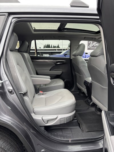 2022 Toyota Highlander Platinum AWD