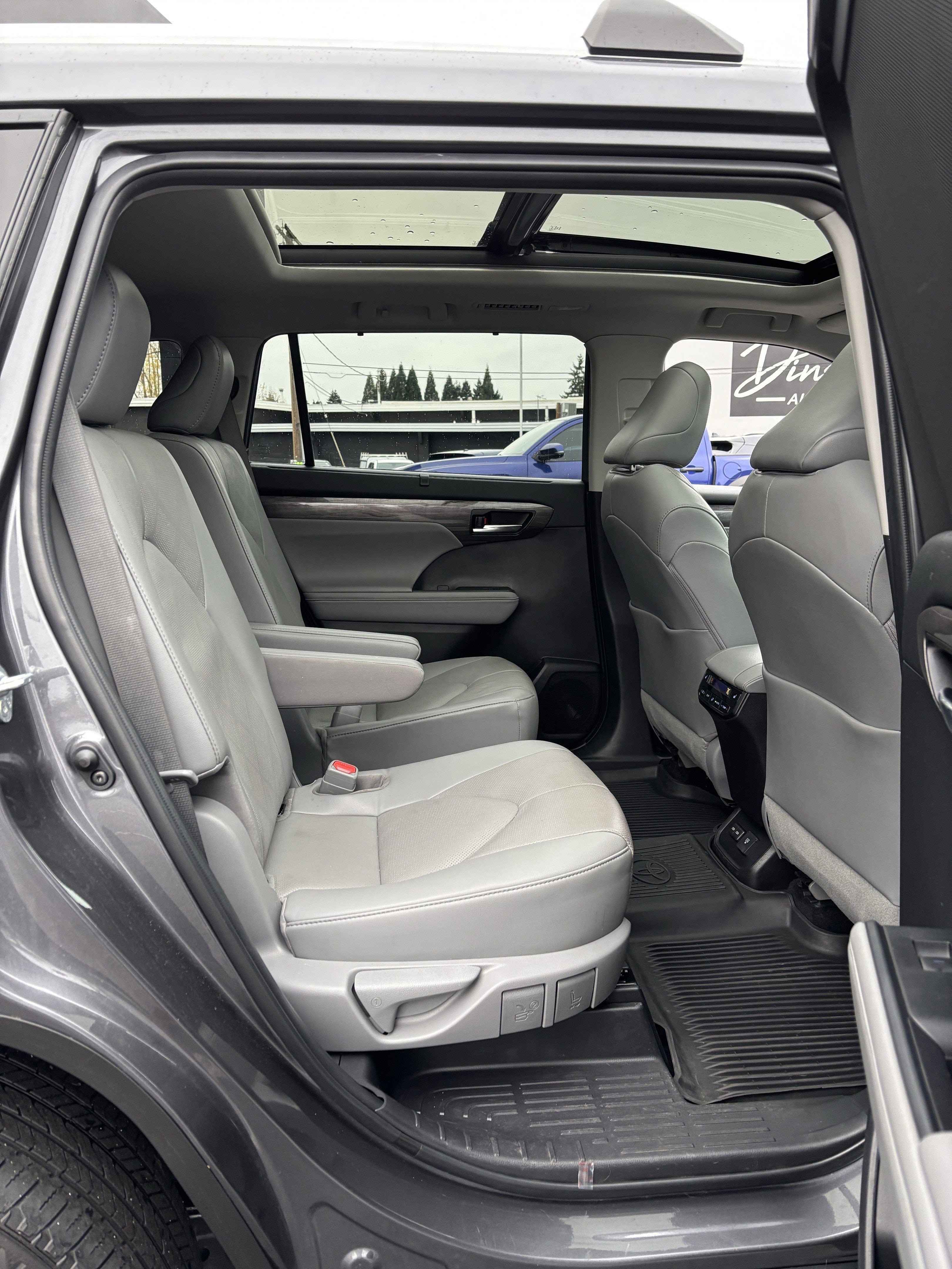 2022 Toyota Highlander Platinum AWD