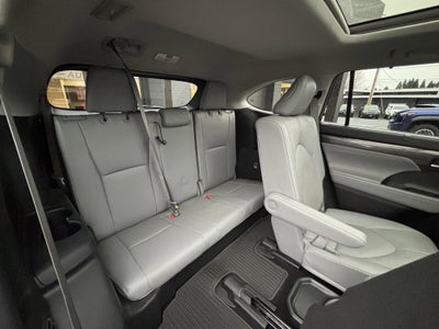2022 Toyota Highlander Platinum AWD