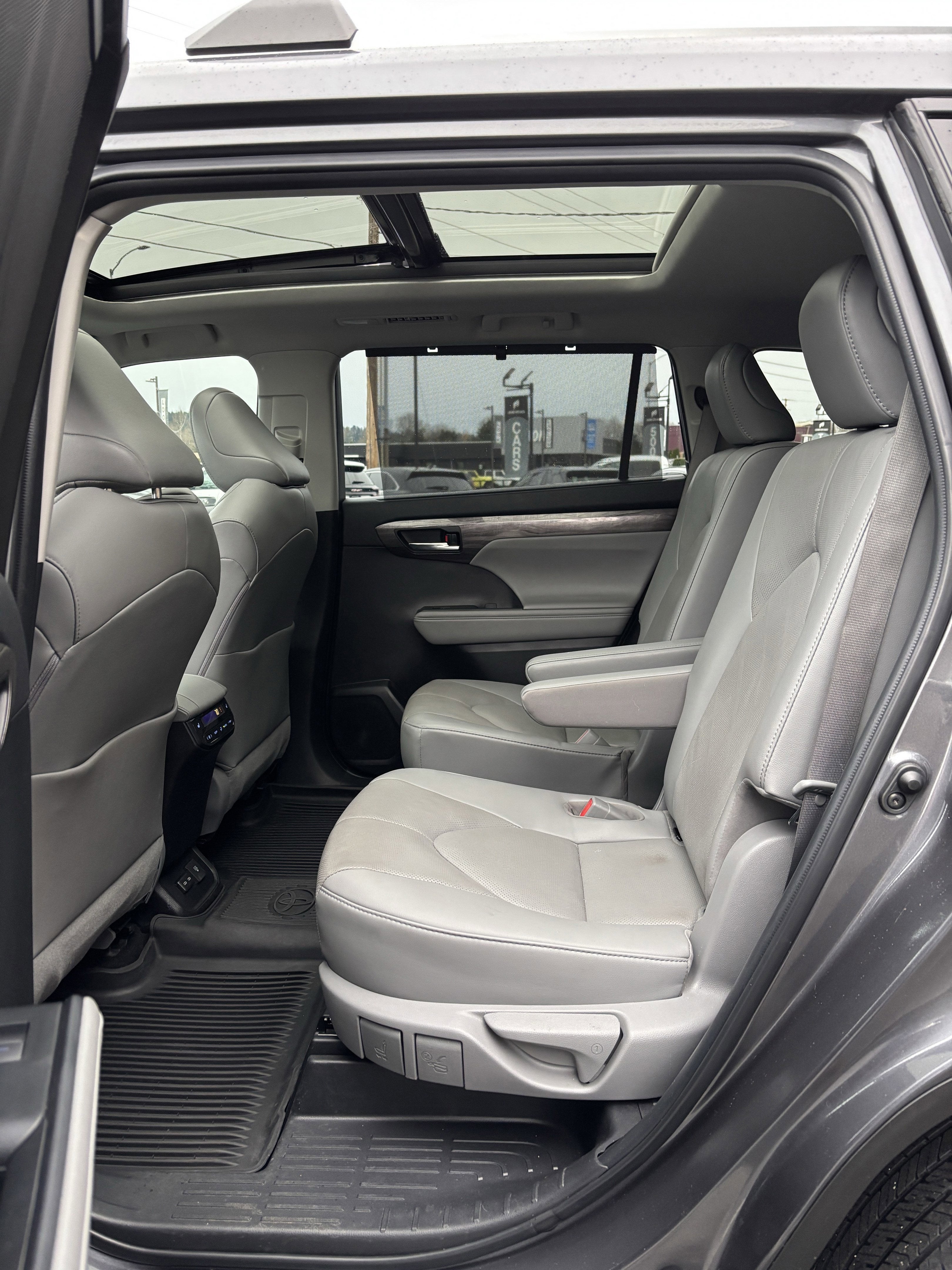 2022 Toyota Highlander Platinum AWD