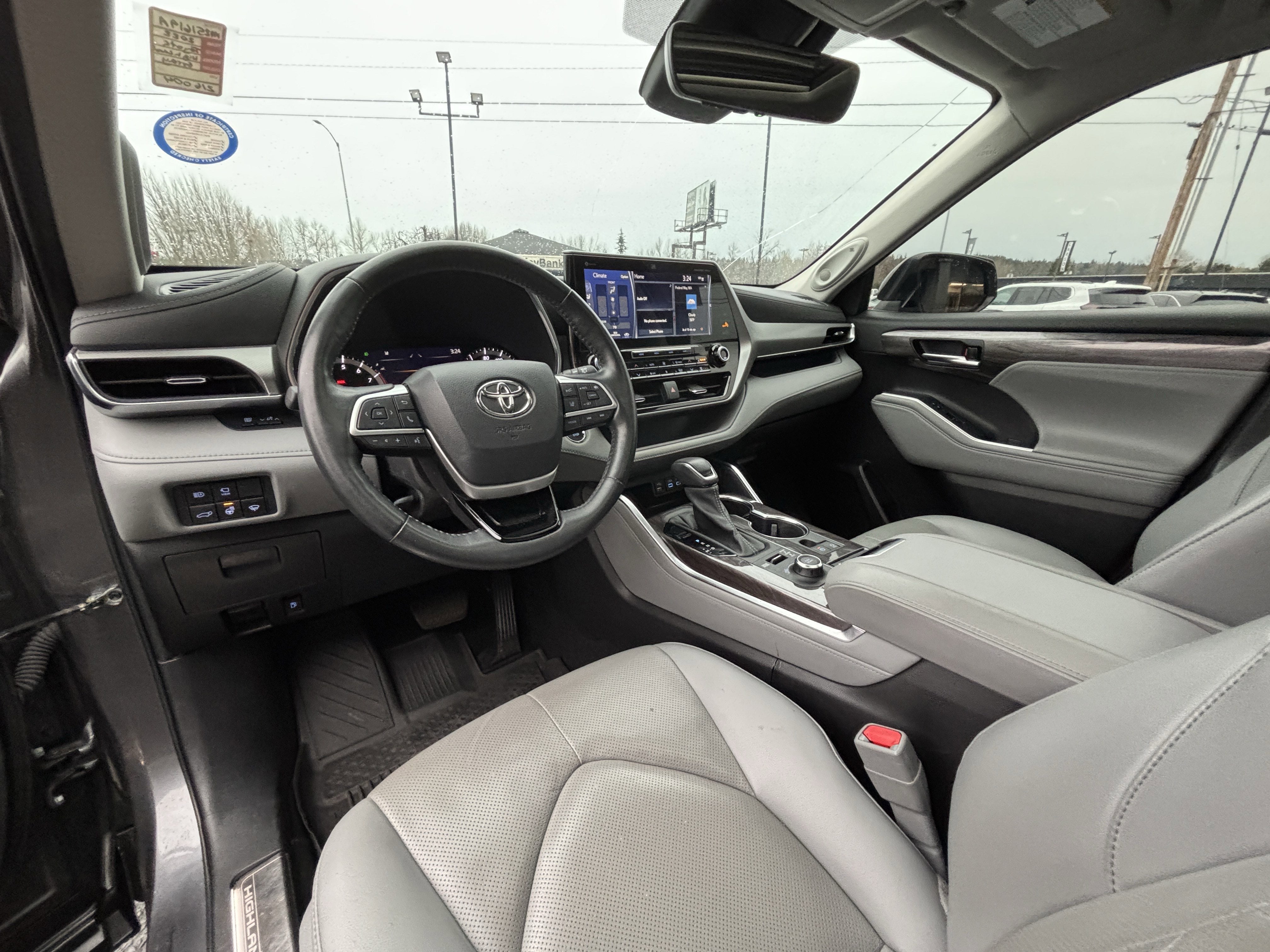 2022 Toyota Highlander Platinum AWD