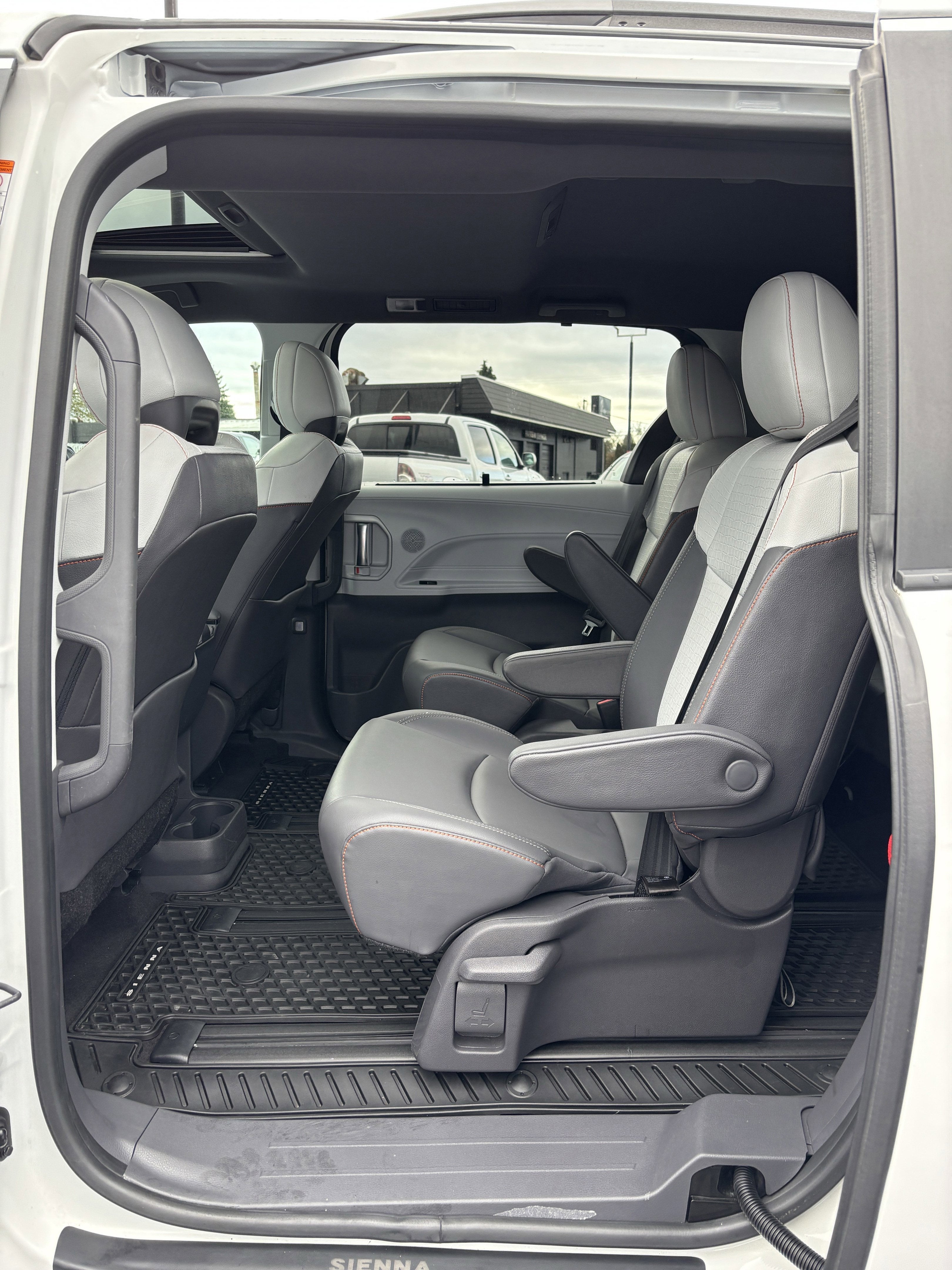 2021 Toyota Sienna XSE