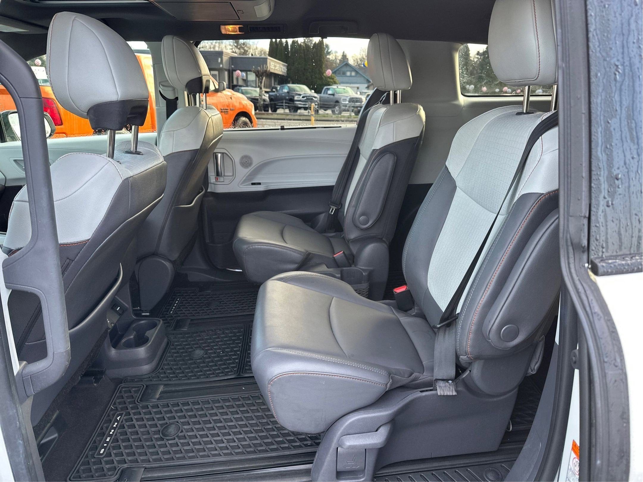 2021 Toyota Sienna XLE AWD 7-Passenger