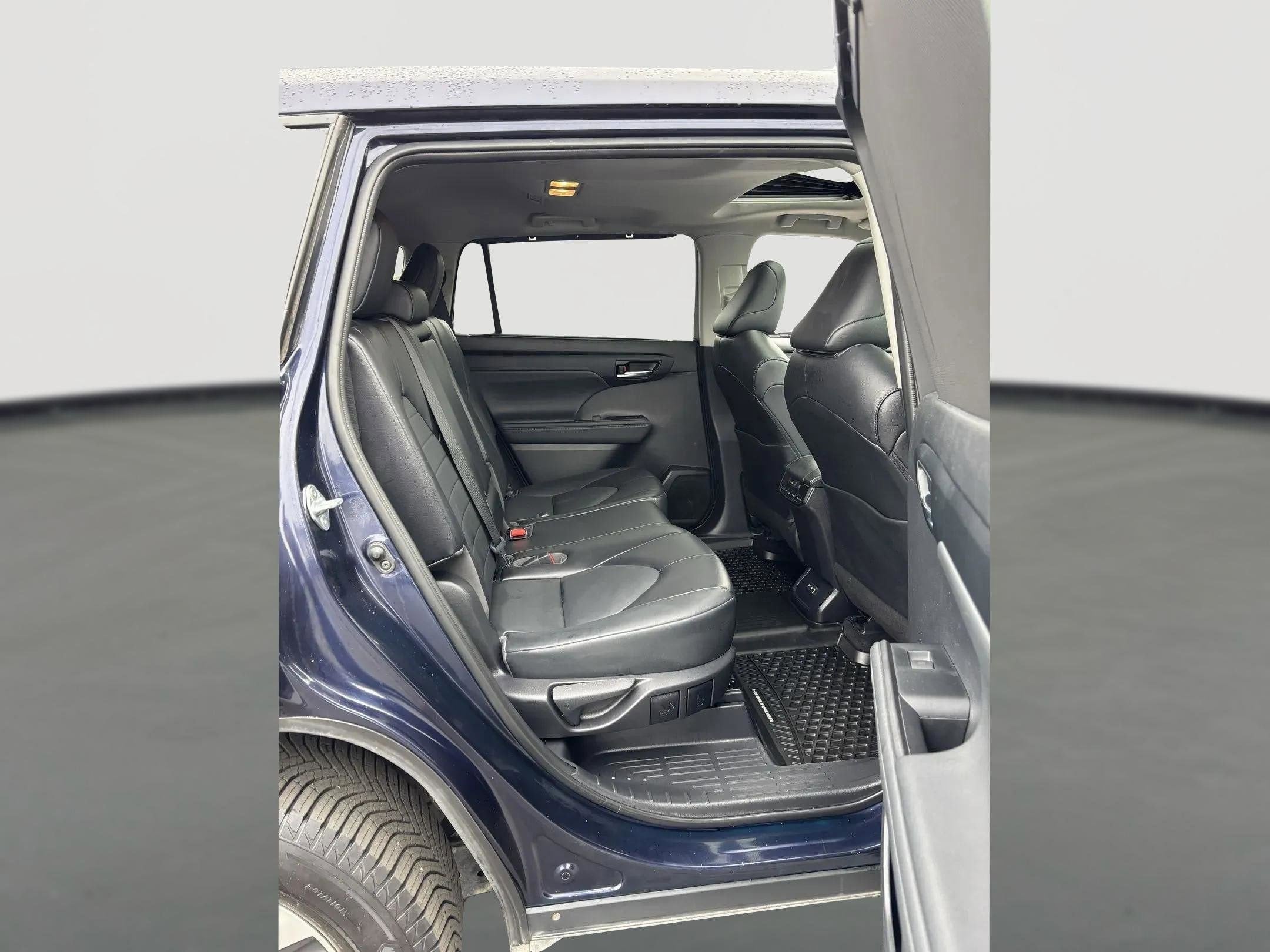 2022 Toyota Highlander XLE AWD