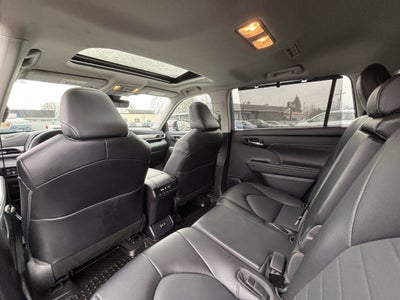 2022 Toyota Highlander XLE AWD