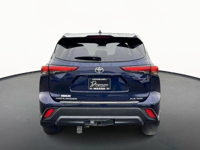 2022 Toyota Highlander XLE AWD
