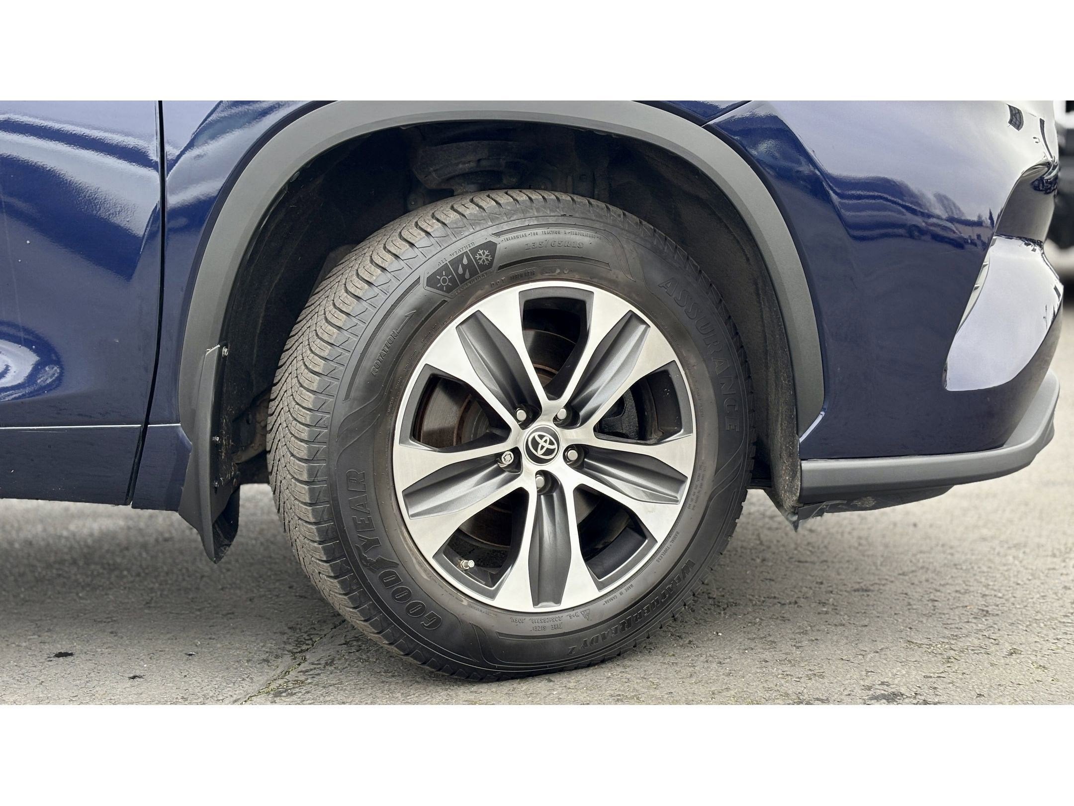 2022 Toyota Highlander XLE AWD