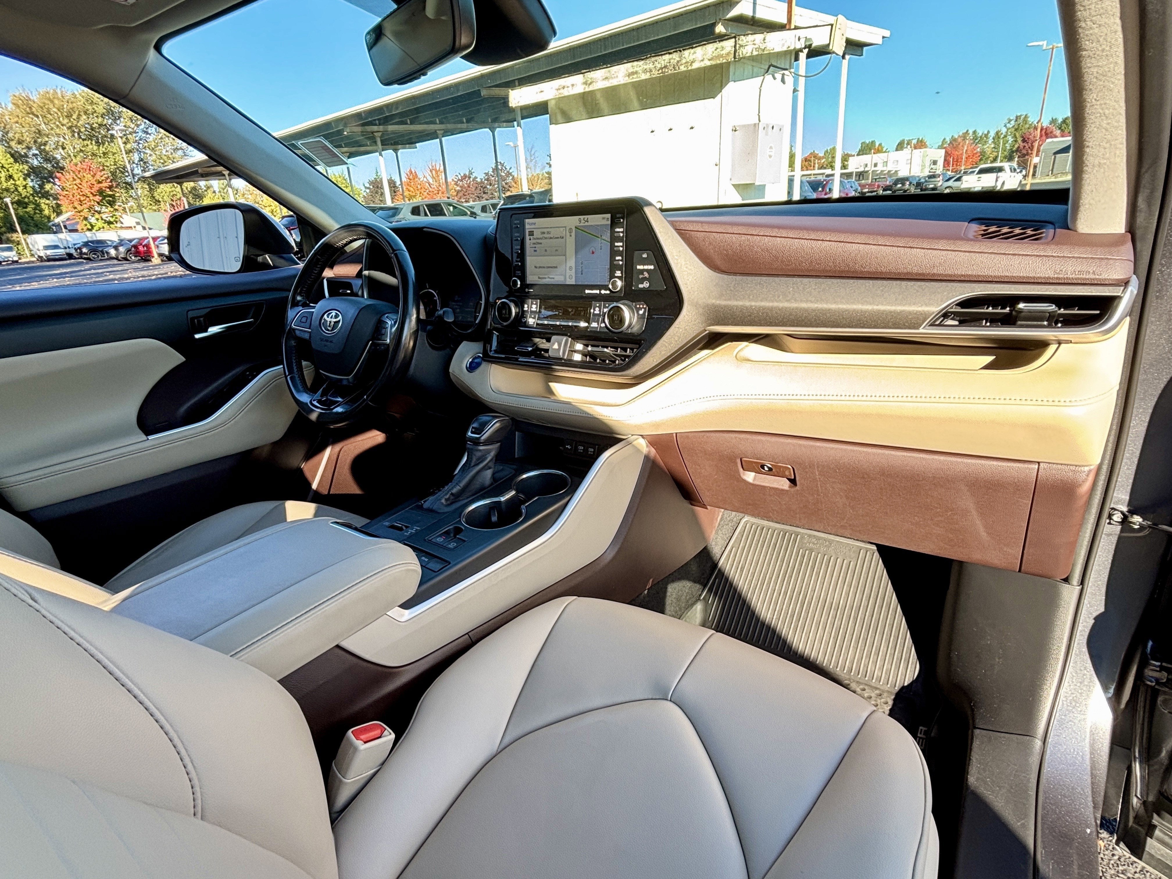 2020 Toyota Highlander Hybrid XLE AWD