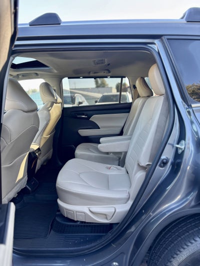 2020 Toyota Highlander Hybrid XLE AWD