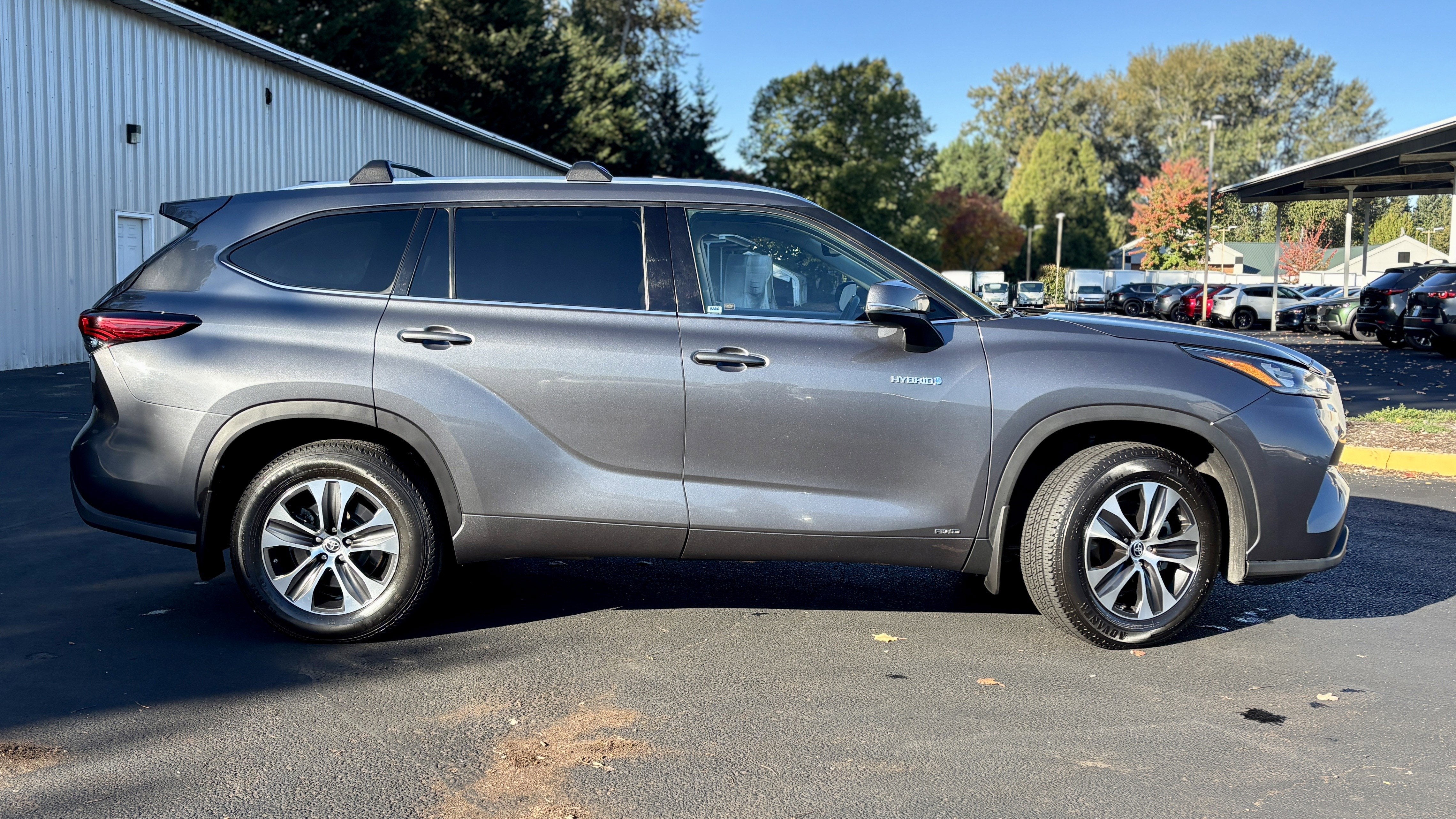 2020 Toyota Highlander Hybrid XLE AWD