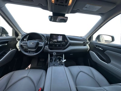 2022 Toyota Highlander XLE AWD