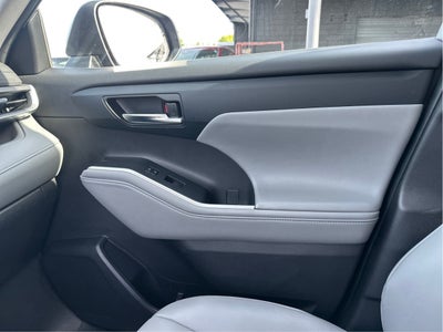 2022 Toyota Highlander XLE AWD
