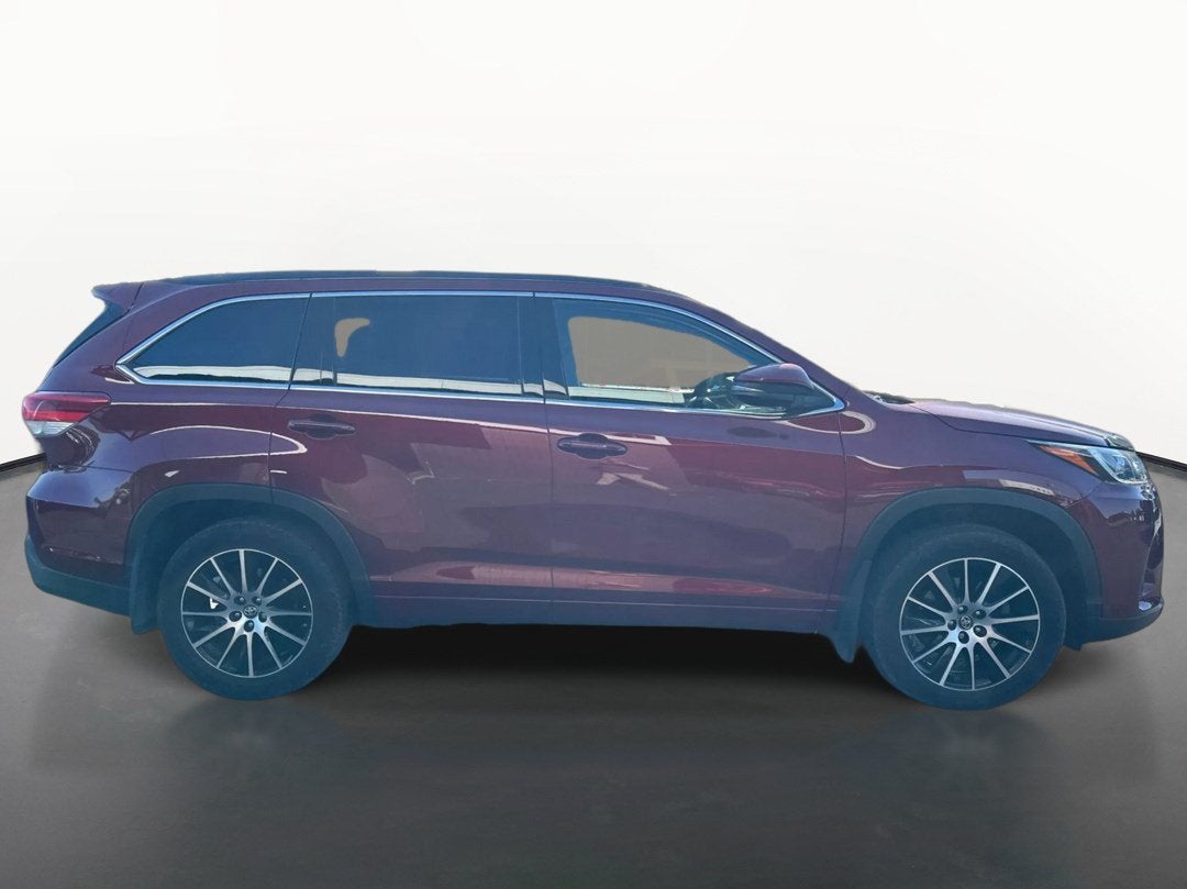 2017 Toyota Highlander Base