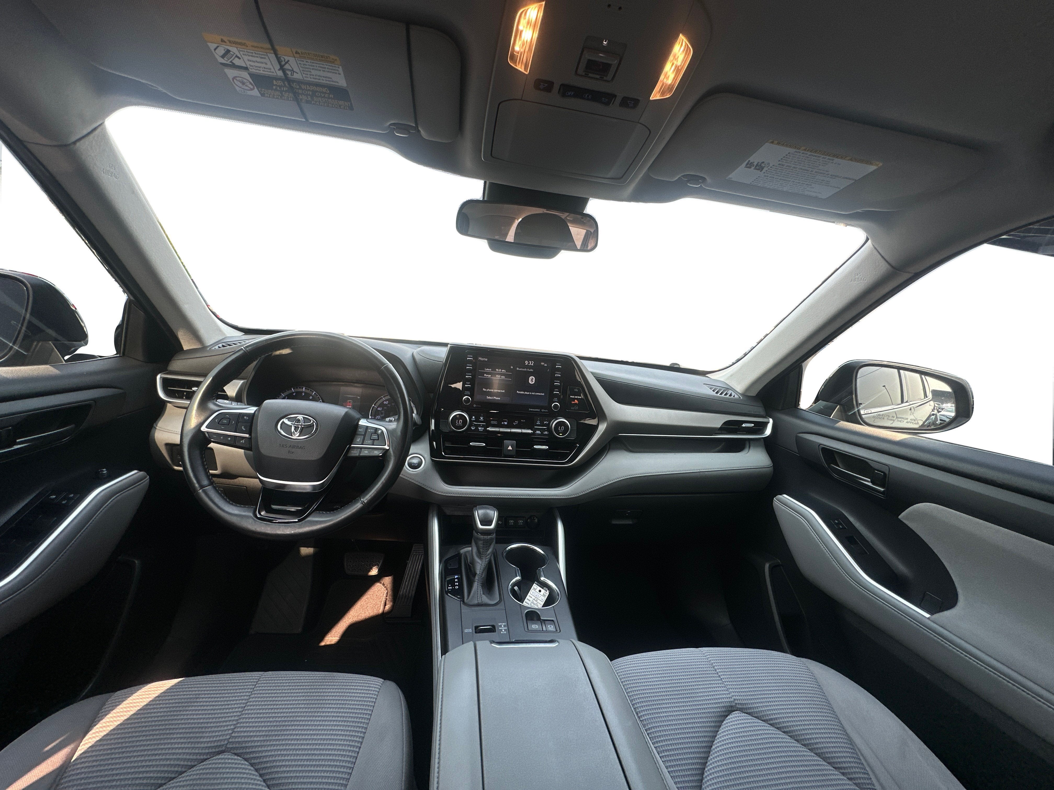 2020 Toyota Highlander LE