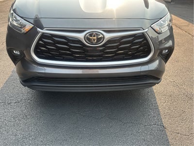 2020 Toyota Highlander LE