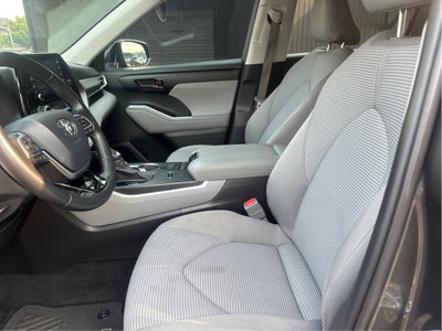 2020 Toyota Highlander LE