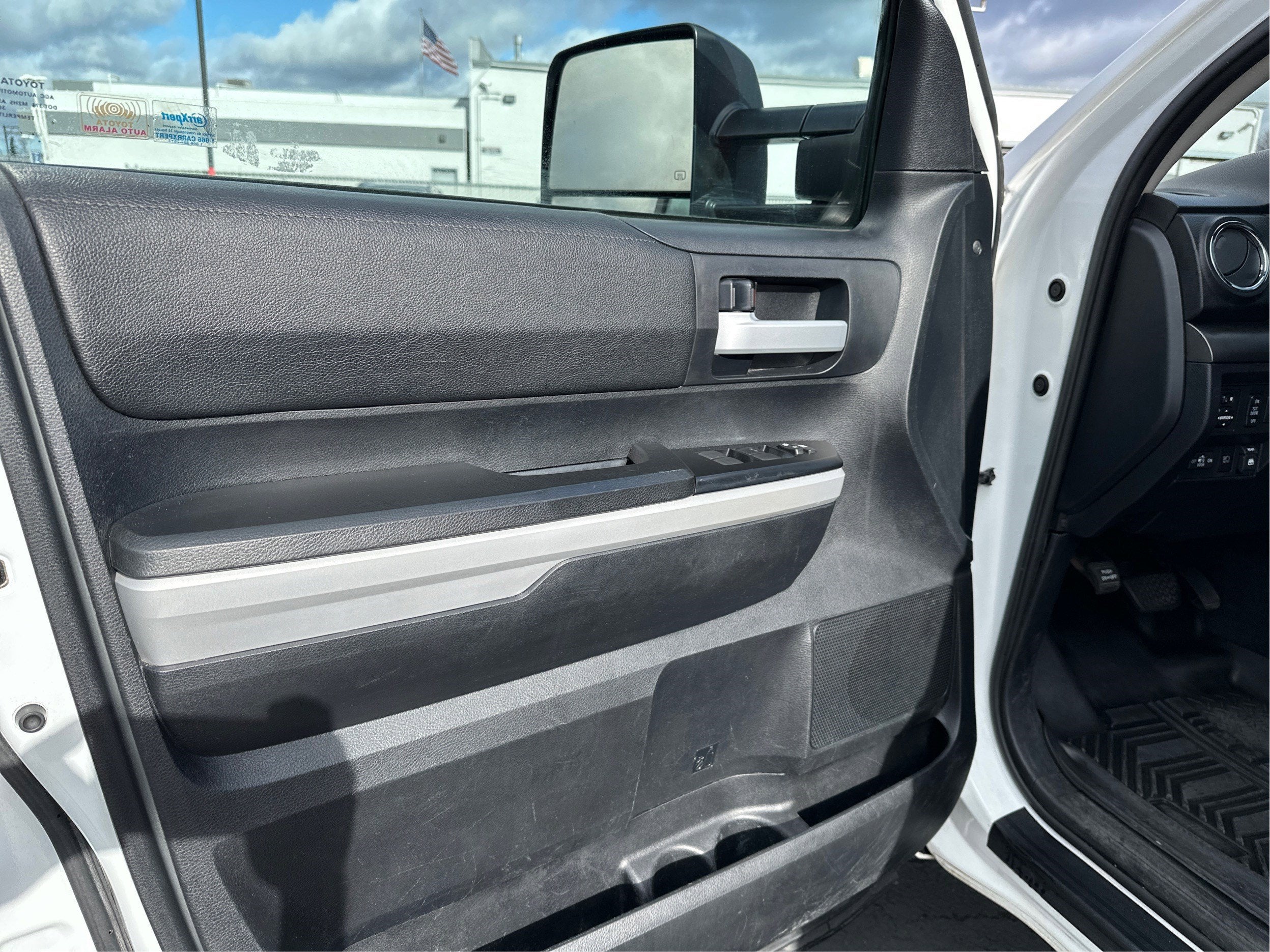 2018 Toyota Tundra 4WD SR5