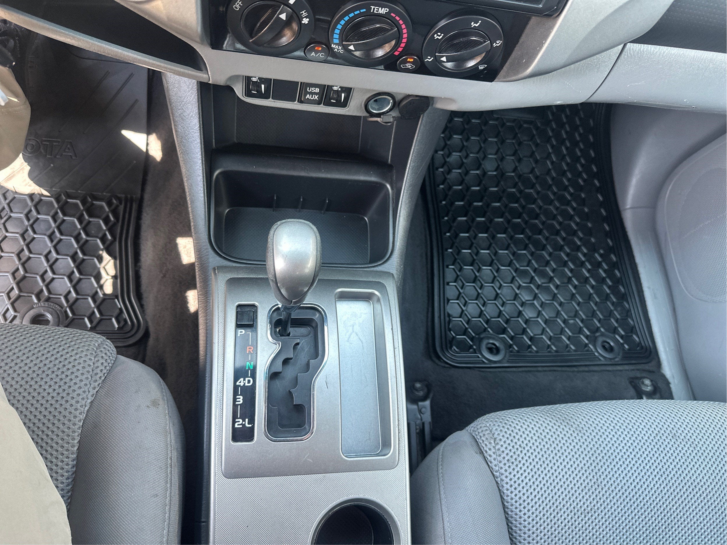 2013 Toyota Tacoma 4WD Double Cab LB V6 AT