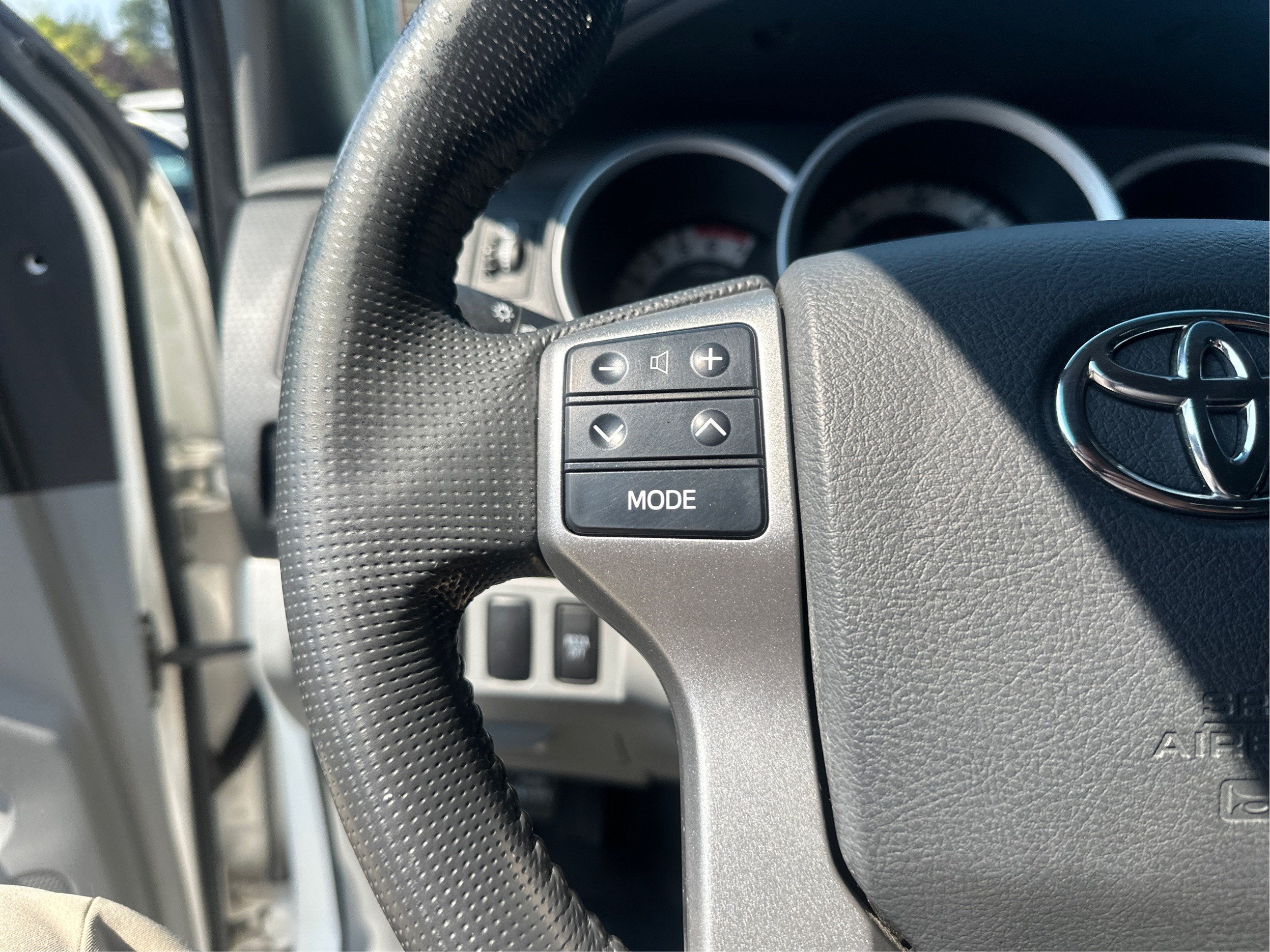 2013 Toyota Tacoma 4WD Double Cab LB V6 AT