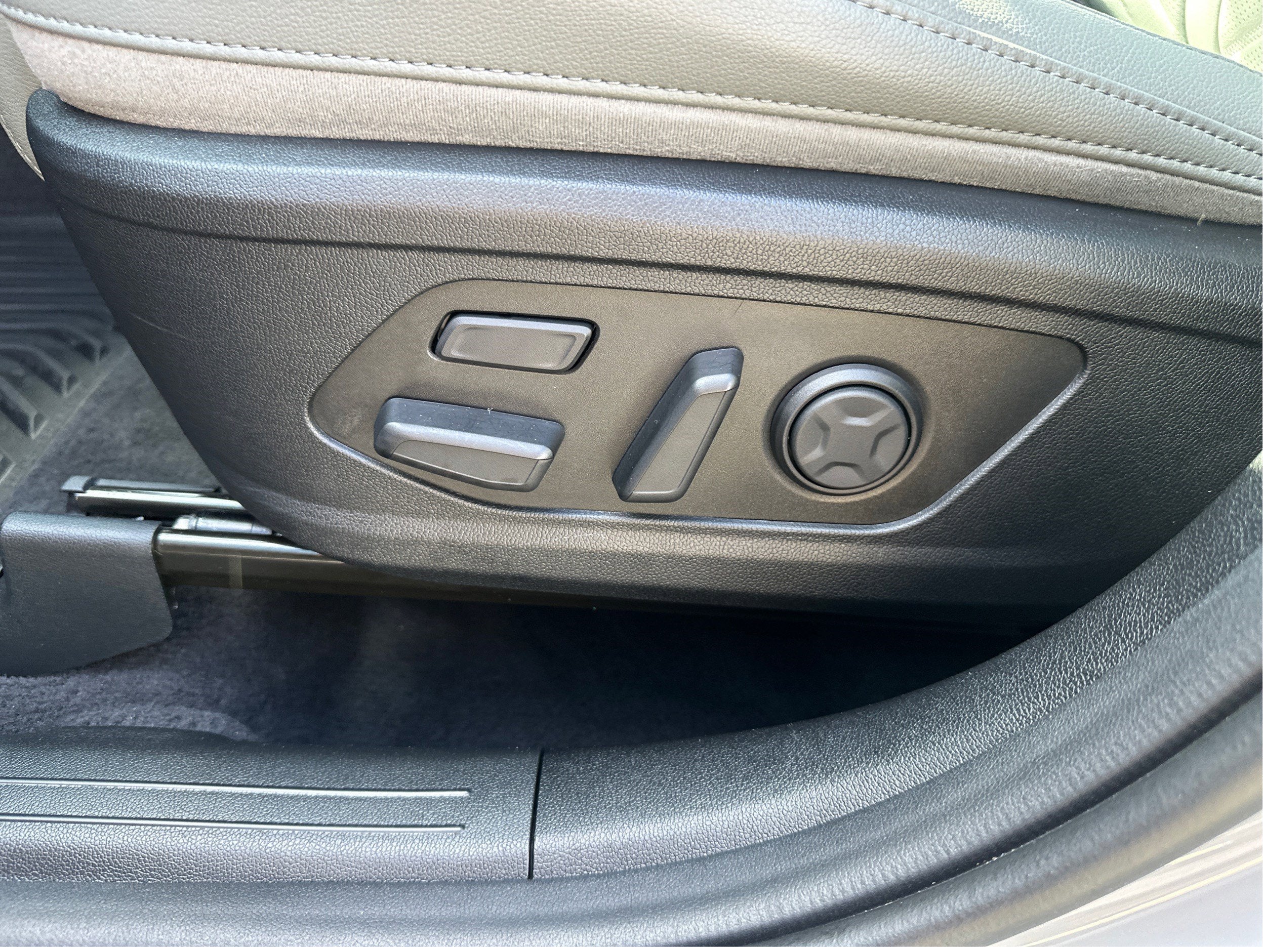 2024 Kia Sorento X-Pro SX Prestige AWD