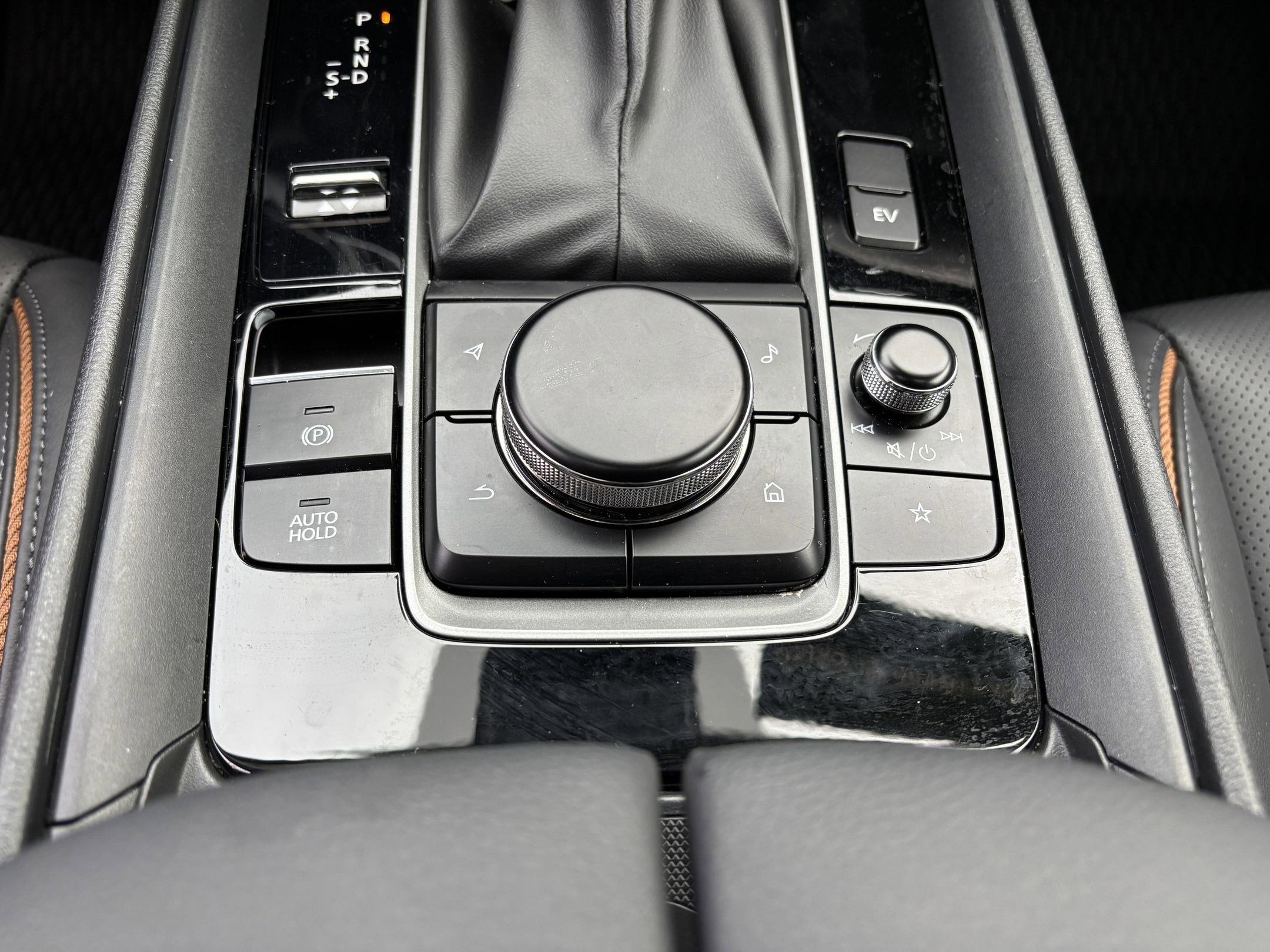 2025 Mazda Mazda CX-50 Hybrid Premium AWD