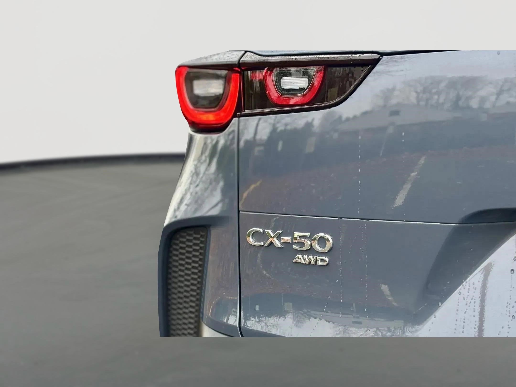 2025 Mazda Mazda CX-50 Hybrid Premium AWD