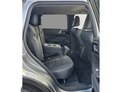 2024 Mitsubishi Outlander SE Black Edition