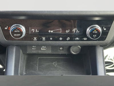 2024 Mitsubishi Outlander SE Black Edition