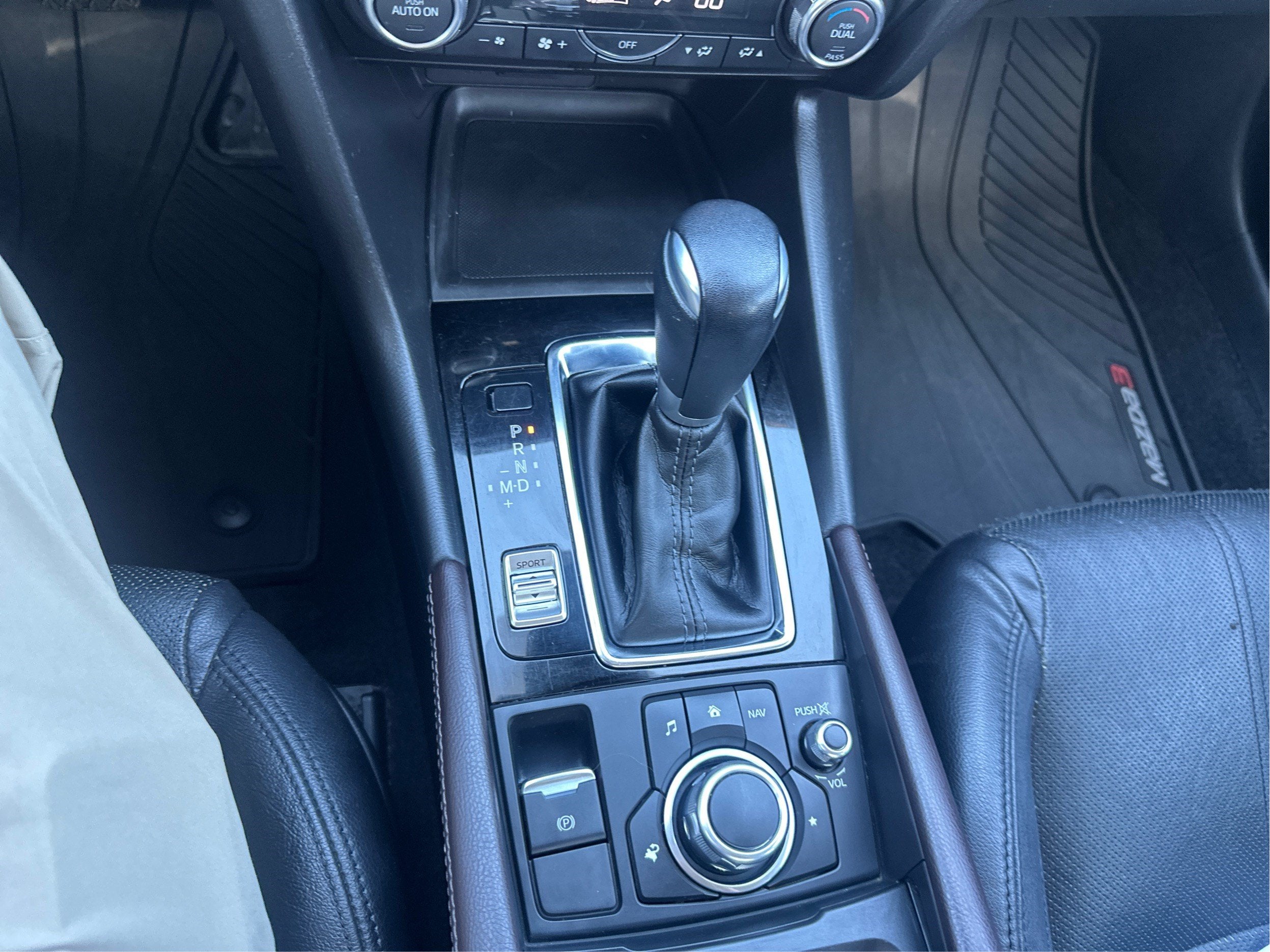 2017 Mazda Mazda3 4-Door Grand Touring