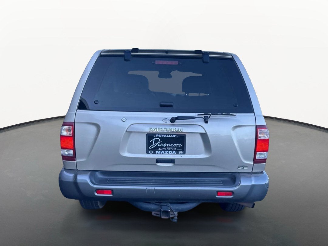 2000 Nissan Pathfinder SE