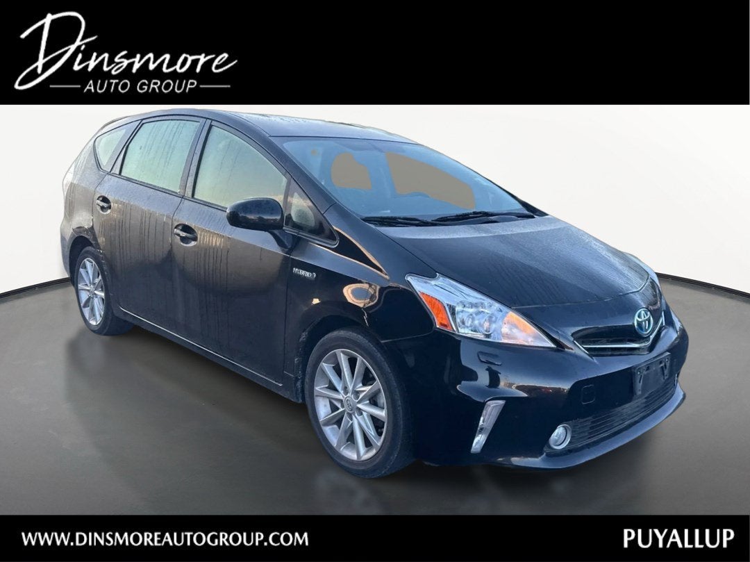 2014 Toyota Prius v Five