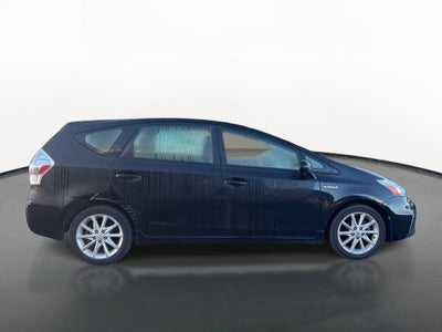 2014 Toyota Prius v Five