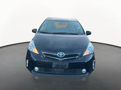 2014 Toyota Prius v Five